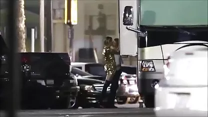 ピグテール付きの女子高生がノの顔 プレス エロ 動画
