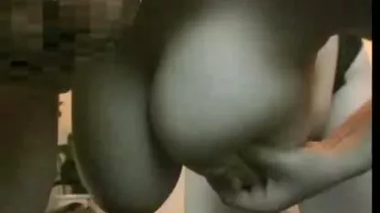 フィンランドのタクシー 痴漢 エロ 動画 babe Fucksディックと