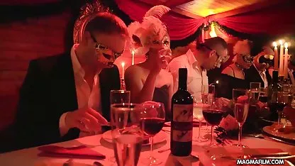 アジアmilfが聞くが彼女の友人はテープ エロ ライブ チャット
